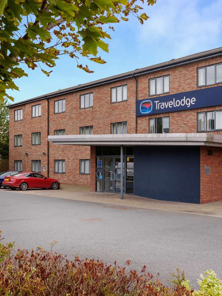 Travelodge Leeds Colton Garforth Exterior photo